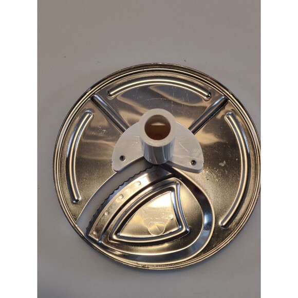 Cuisinart Food Processor Slicer Blade FP-104 Pre-Owned-Blade - Picture 3 of 4